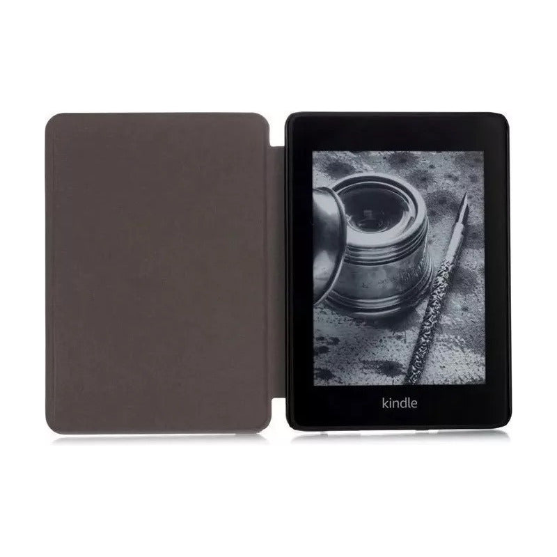 Kindle con funda abierta caso protector marrón