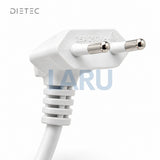 Detalle del enchufe de 2 pines DIETEC blanco con grabado 2.5A 250V