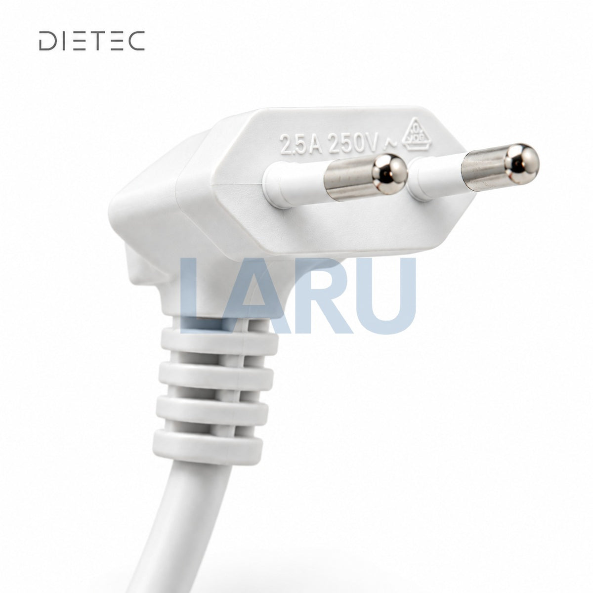 Detalle del enchufe de 2 pines DIETEC blanco con grabado 2.5A 250V