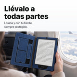 Kindle Paperwhite en funda libro azul en un viaje