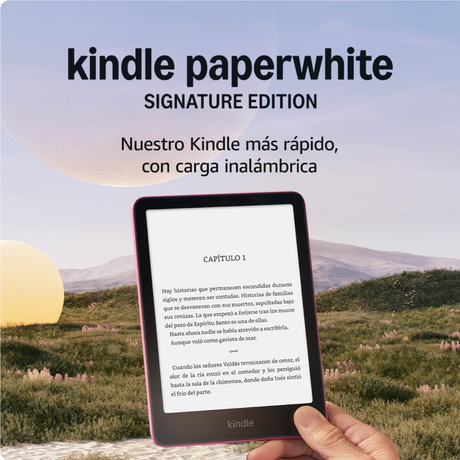 Kindle Paperwhite 2025 en paisaje natural con vista de montaña y atardecer