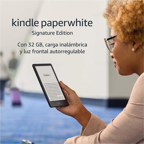 Persona leyendo Kindle Paperwhite ebook 2024 lectura