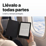 Kindle Paperwhite con funda acrílica negra en un viaje en avión